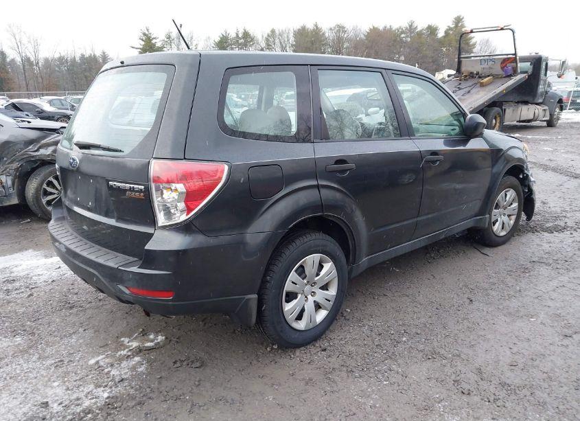 Photo 4 of 2010 Subaru Forester 2.5X (VIN JF2SH6AC2AH707022)