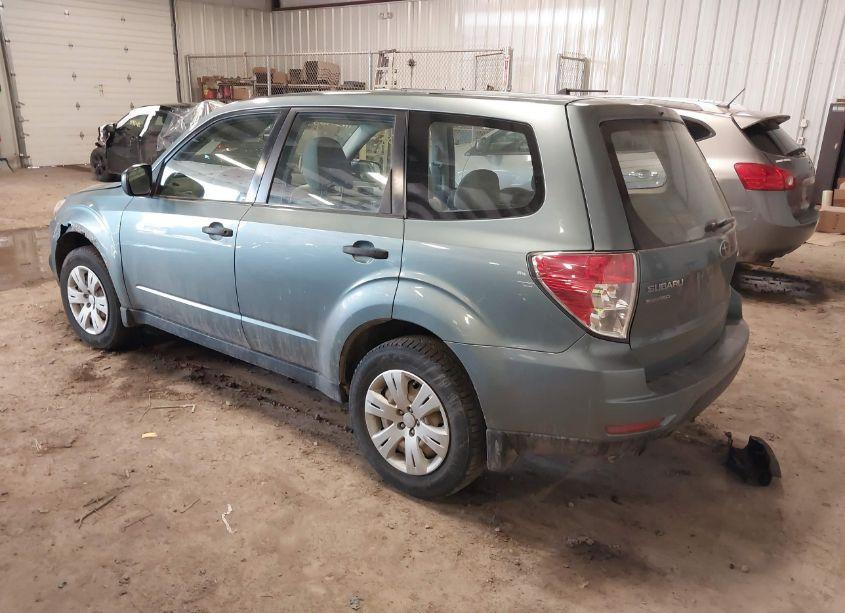 Photo 3 of 2010 Subaru Forester 2.5X (VIN JF2SH6AC2AH726122)