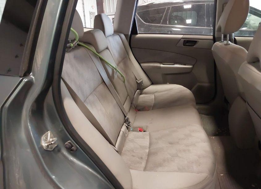 Photo 8 of 2010 Subaru Forester 2.5X (VIN JF2SH6AC2AH726122)