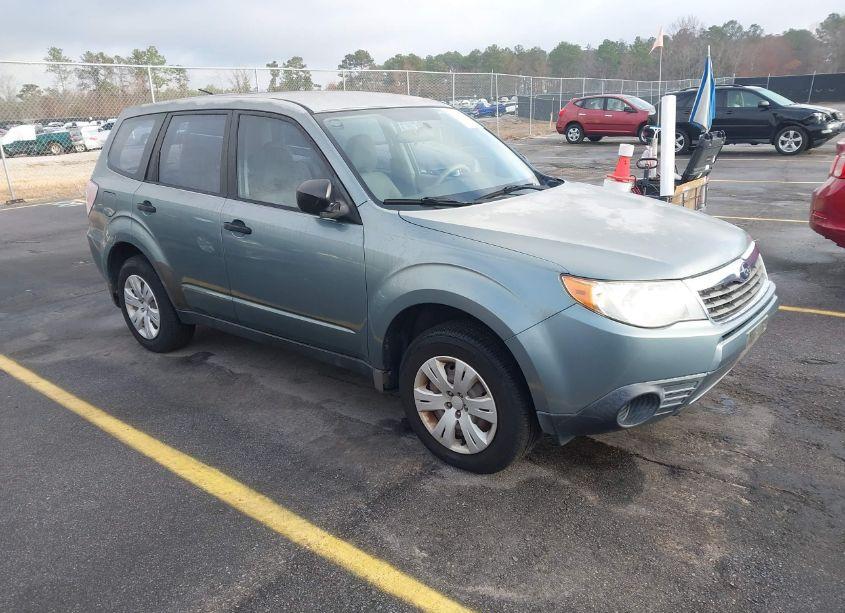 2010 Subaru Forester 2.5X (VIN JF2SH6AC2AH746631) main photo