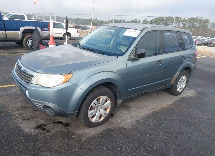 Photo 2 of 2010 Subaru Forester 2.5X (VIN JF2SH6AC2AH746631)