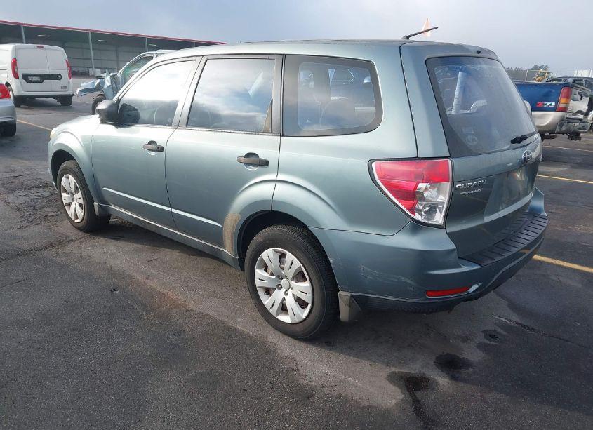 Photo 3 of 2010 Subaru Forester 2.5X (VIN JF2SH6AC2AH746631)