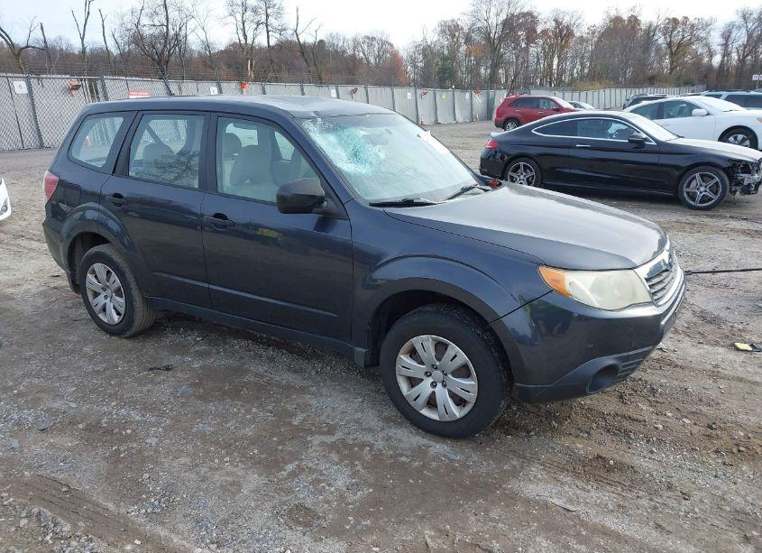 2010 Subaru Forester 2.5X (VIN JF2SH6AC2AH758438) main photo