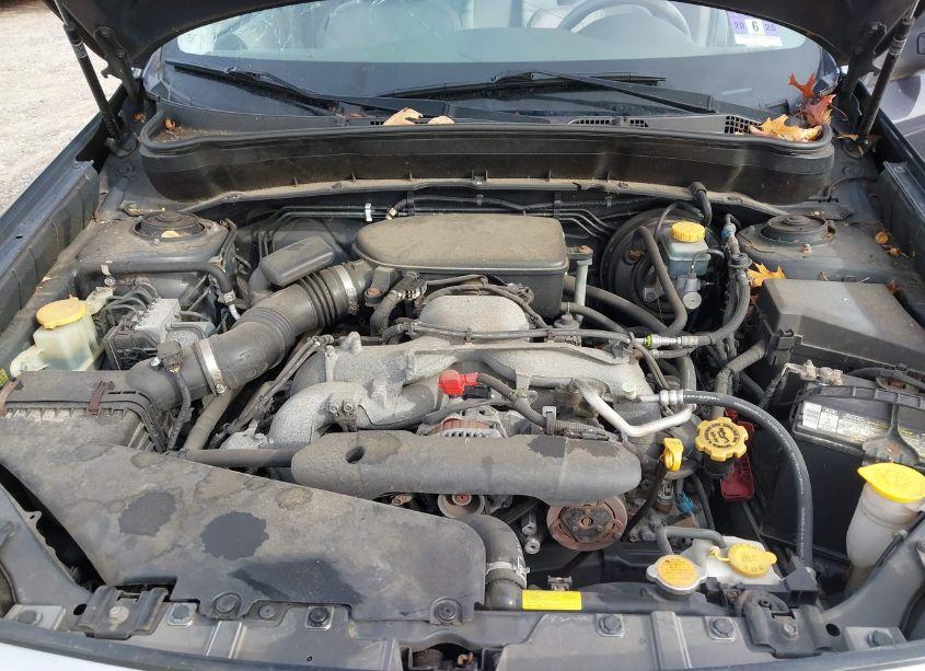 Photo 10 of 2010 Subaru Forester 2.5X (VIN JF2SH6AC2AH758438)