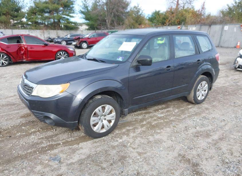 Photo 2 of 2010 Subaru Forester 2.5X (VIN JF2SH6AC2AH758438)