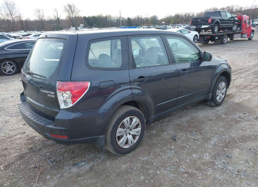 Photo 4 of 2010 Subaru Forester 2.5X (VIN JF2SH6AC2AH758438)