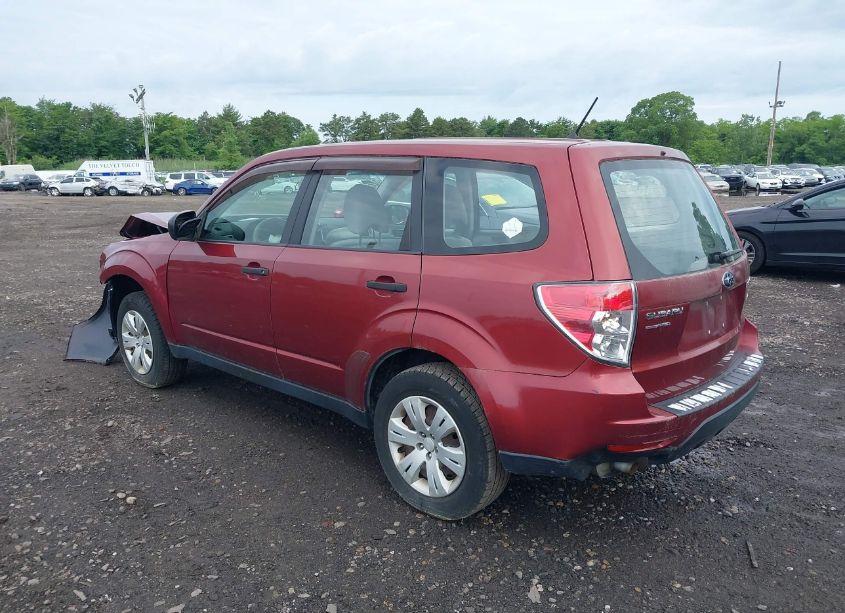 Photo 3 of 2010 Subaru Forester 2.5X (VIN JF2SH6AC3AG740360)