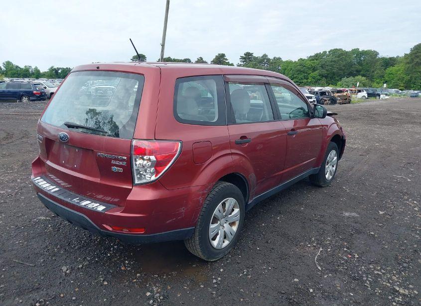 Photo 4 of 2010 Subaru Forester 2.5X (VIN JF2SH6AC3AG740360)