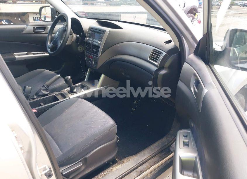 Photo 5 of 2010 Subaru Forester 2.5X (VIN JF2SH6AC3AG741539)