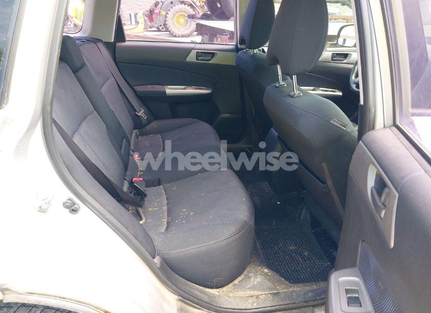 Photo 8 of 2010 Subaru Forester 2.5X (VIN JF2SH6AC3AG741539)
