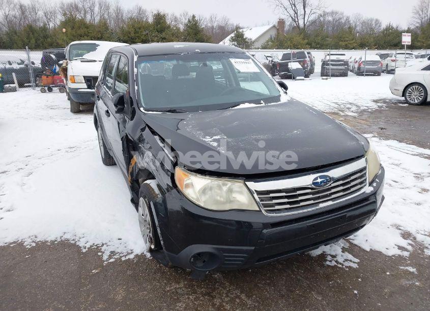 2010 Subaru Forester 2.5X (VIN JF2SH6AC3AH709233) main photo