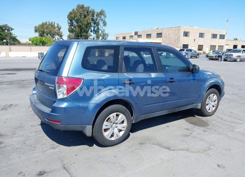 Photo 4 of 2010 Subaru Forester 2.5X (VIN JF2SH6AC3AH743401)