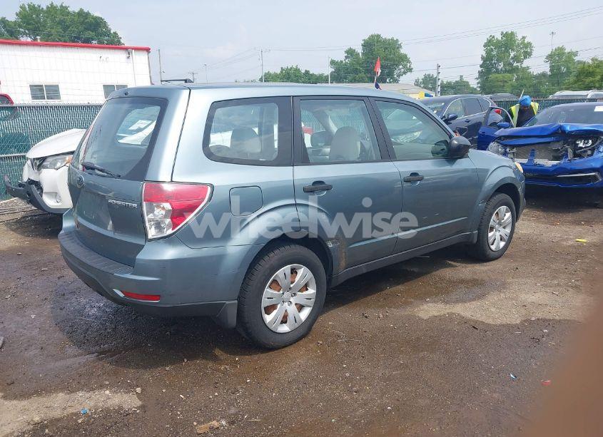 Photo 4 of 2010 Subaru Forester 2.5X (VIN JF2SH6AC3AH746590)