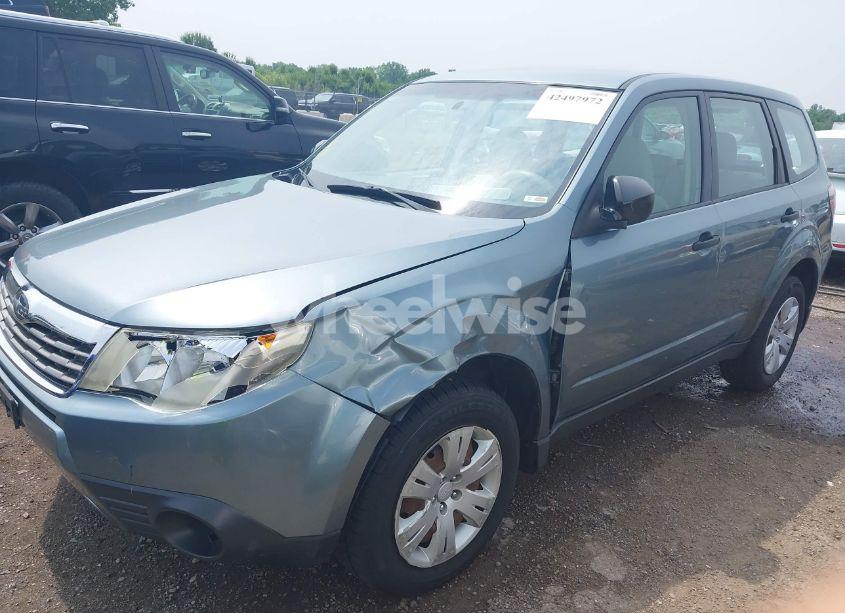 Photo 6 of 2010 Subaru Forester 2.5X (VIN JF2SH6AC3AH746590)