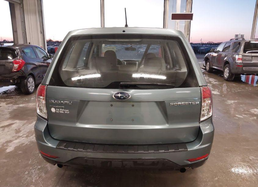 Photo 16 of 2010 Subaru Forester 2.5X (VIN JF2SH6AC3AH752468)