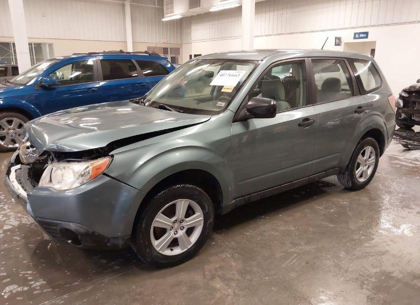 Photo 2 of 2010 Subaru Forester 2.5X (VIN JF2SH6AC3AH752468)