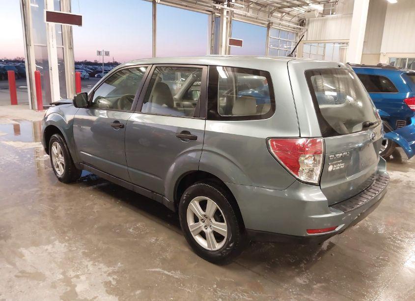 Photo 3 of 2010 Subaru Forester 2.5X (VIN JF2SH6AC3AH752468)