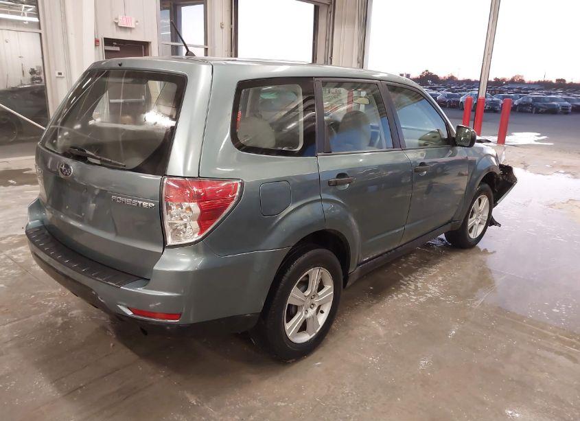 Photo 4 of 2010 Subaru Forester 2.5X (VIN JF2SH6AC3AH752468)