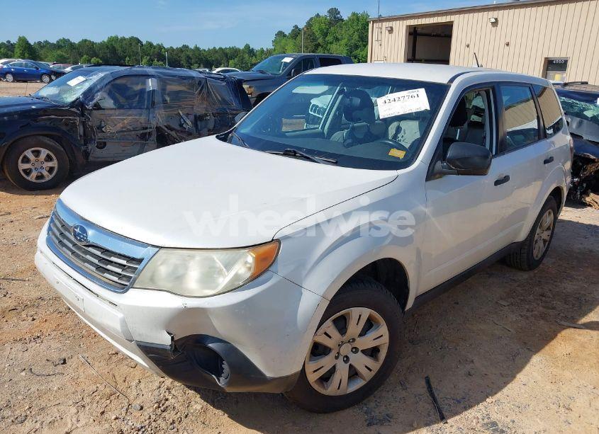 Photo 2 of 2010 Subaru Forester 2.5X (VIN JF2SH6AC5AH708584)