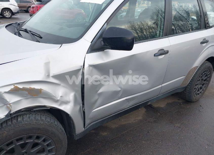 Photo 13 of 2010 Subaru Forester 2.5X (VIN JF2SH6AC5AH715289)