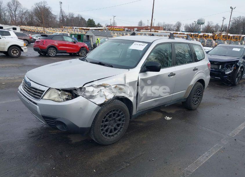 Photo 2 of 2010 Subaru Forester 2.5X (VIN JF2SH6AC5AH715289)