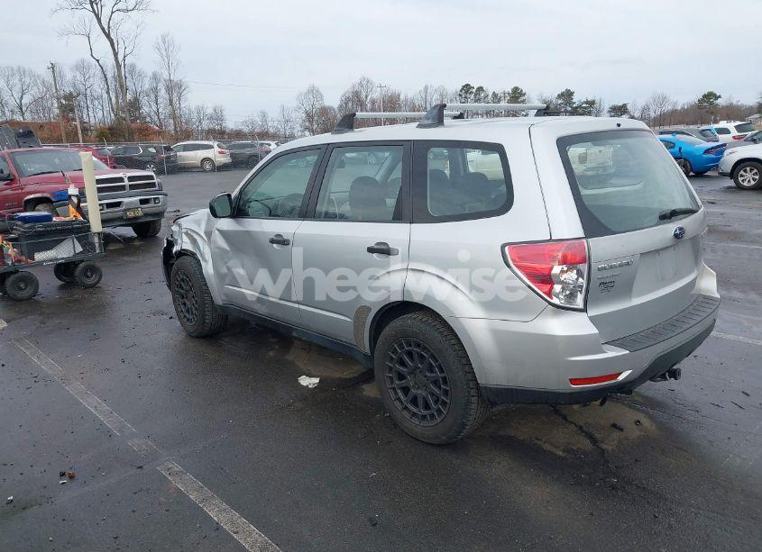 Photo 3 of 2010 Subaru Forester 2.5X (VIN JF2SH6AC5AH715289)