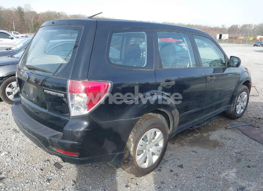 Photo 4 of 2010 Subaru Forester 2.5X (VIN JF2SH6AC6AH743733)