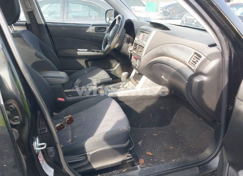 Photo 5 of 2010 Subaru Forester 2.5X (VIN JF2SH6AC6AH743733)