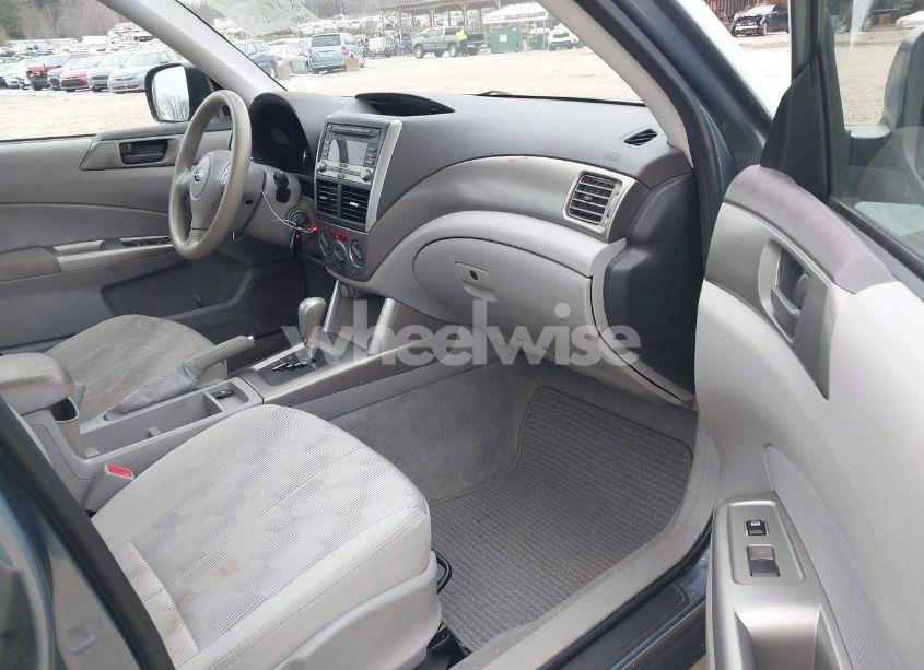 Photo 5 of 2010 Subaru Forester 2.5X (VIN JF2SH6AC6AH794651)