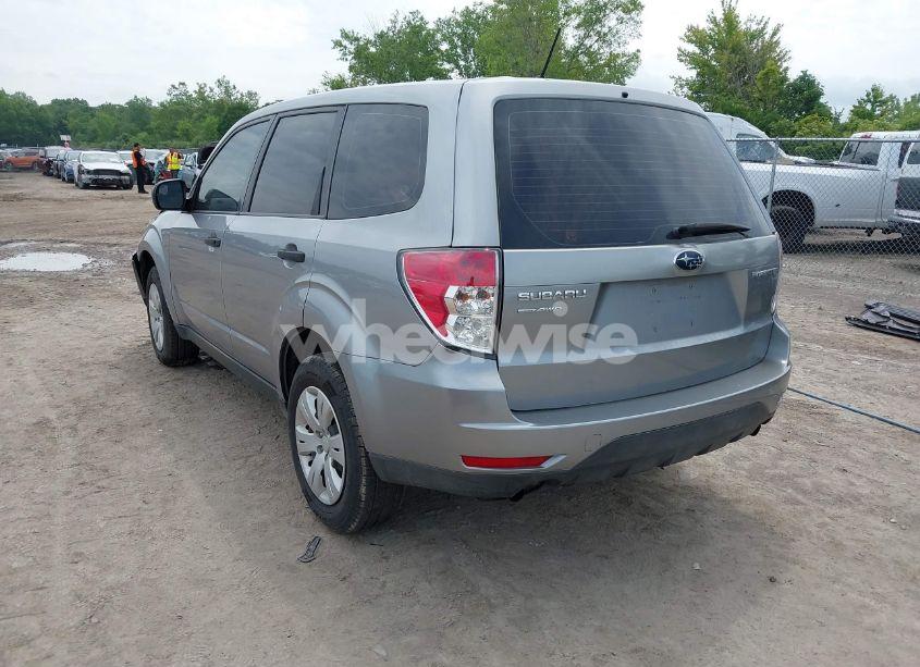 Photo 3 of 2010 Subaru Forester 2.5X (VIN JF2SH6AC7AH760685)