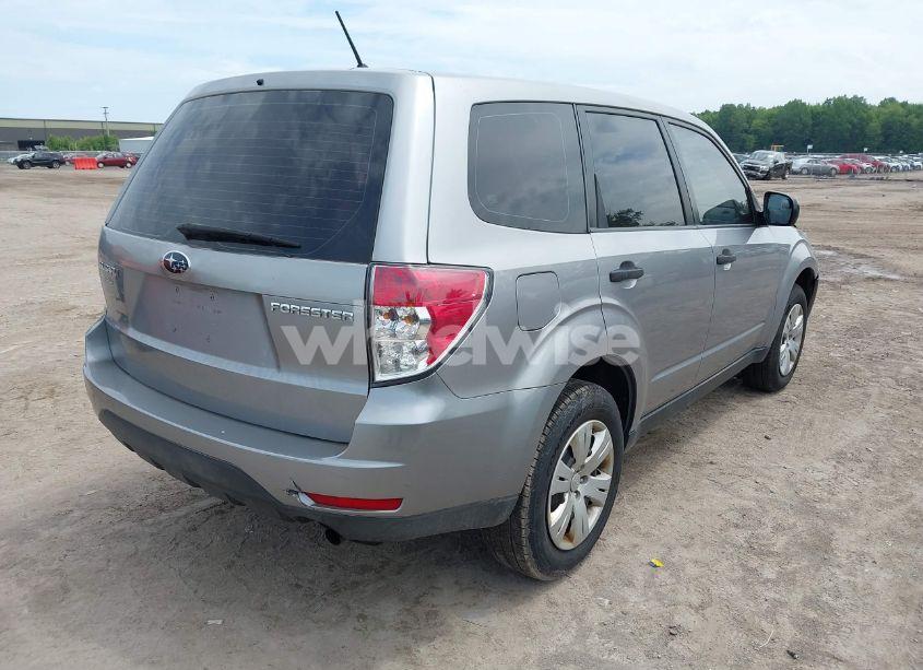 Photo 4 of 2010 Subaru Forester 2.5X (VIN JF2SH6AC7AH760685)