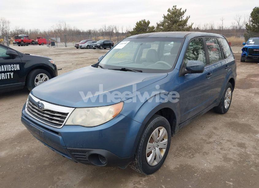 Photo 2 of 2010 Subaru Forester 2.5X (VIN JF2SH6AC8AH722463)