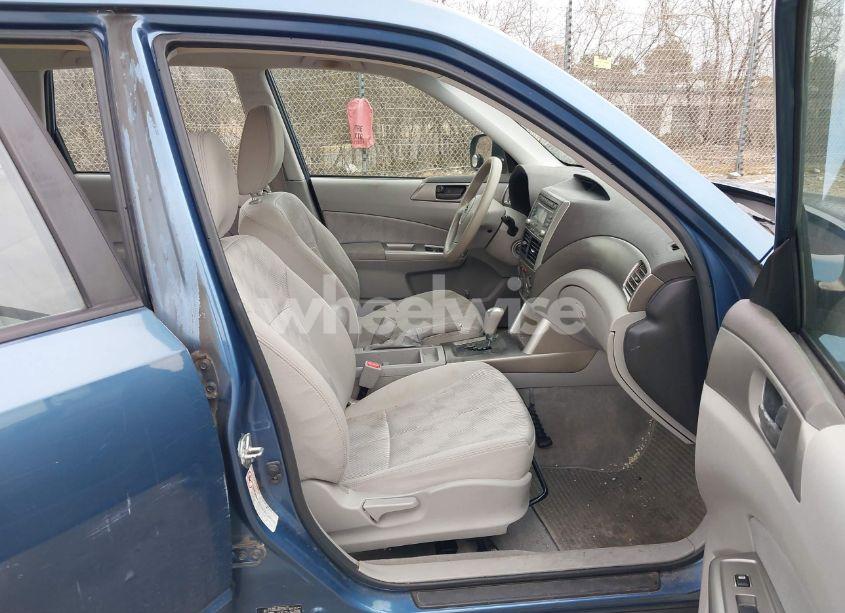 Photo 5 of 2010 Subaru Forester 2.5X (VIN JF2SH6AC8AH722463)