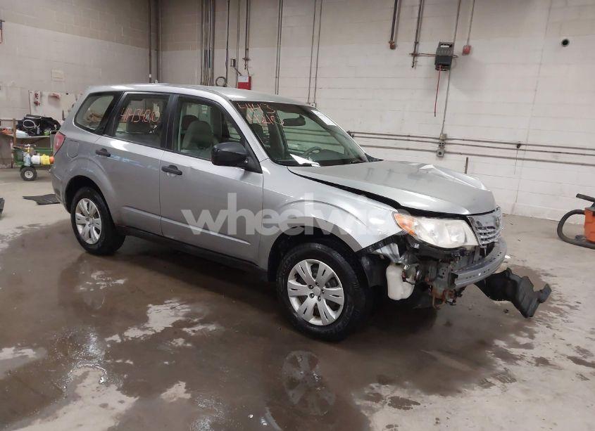 2010 Subaru Forester 2.5X (VIN JF2SH6AC8AH727274) main photo