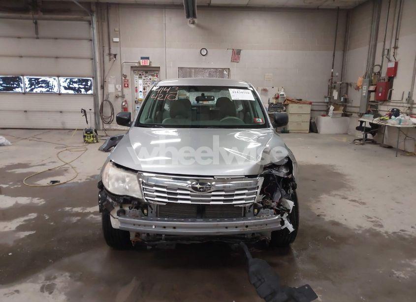 Photo 13 of 2010 Subaru Forester 2.5X (VIN JF2SH6AC8AH727274)