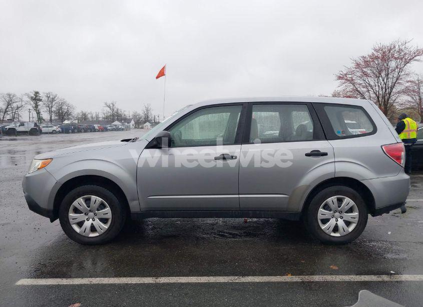 Photo 14 of 2010 Subaru Forester 2.5X (VIN JF2SH6AC8AH746620)