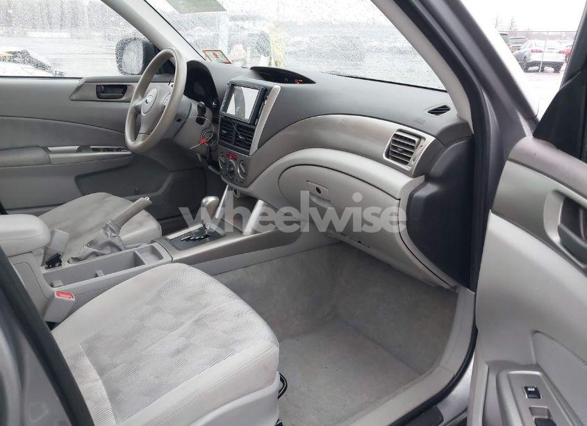 Photo 5 of 2010 Subaru Forester 2.5X (VIN JF2SH6AC8AH746620)