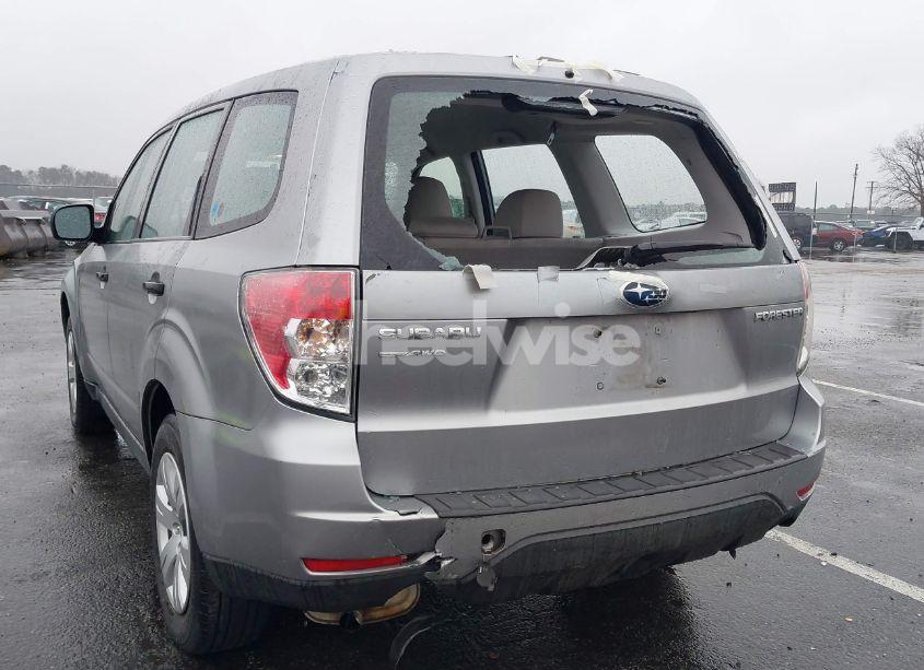 Photo 6 of 2010 Subaru Forester 2.5X (VIN JF2SH6AC8AH746620)