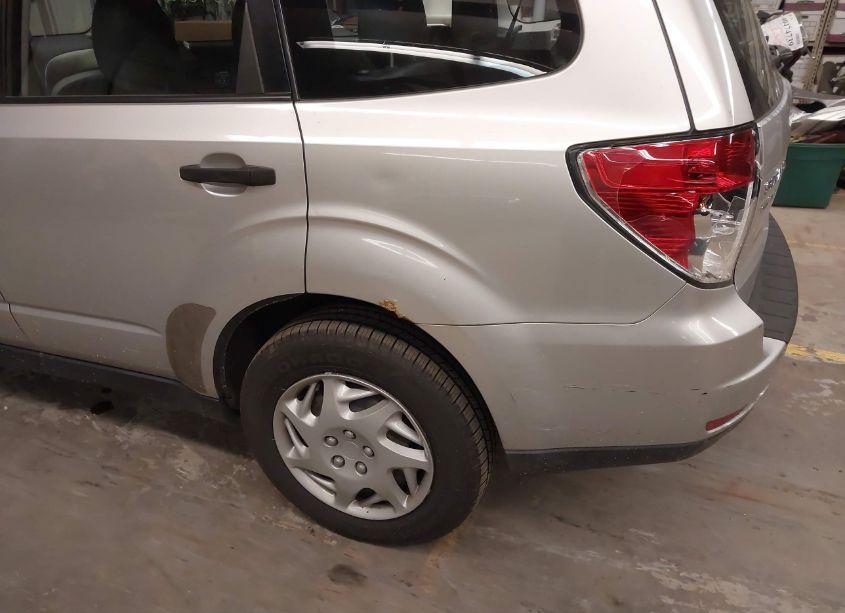 Photo 13 of 2010 Subaru Forester 2.5X (VIN JF2SH6AC9AH726067)