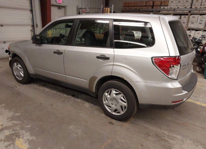 Photo 3 of 2010 Subaru Forester 2.5X (VIN JF2SH6AC9AH726067)