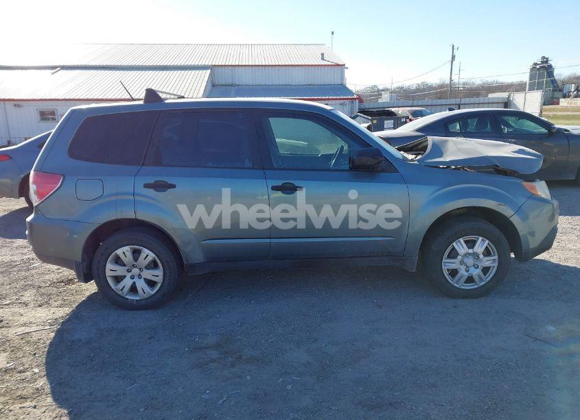 Photo 13 of 2010 Subaru Forester 2.5X (VIN JF2SH6ACXAH736834)