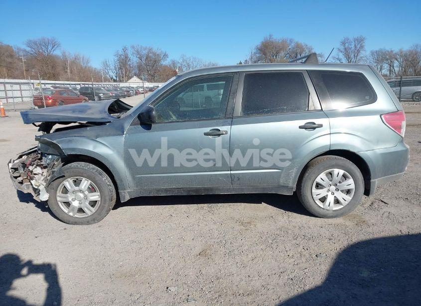 Photo 14 of 2010 Subaru Forester 2.5X (VIN JF2SH6ACXAH736834)