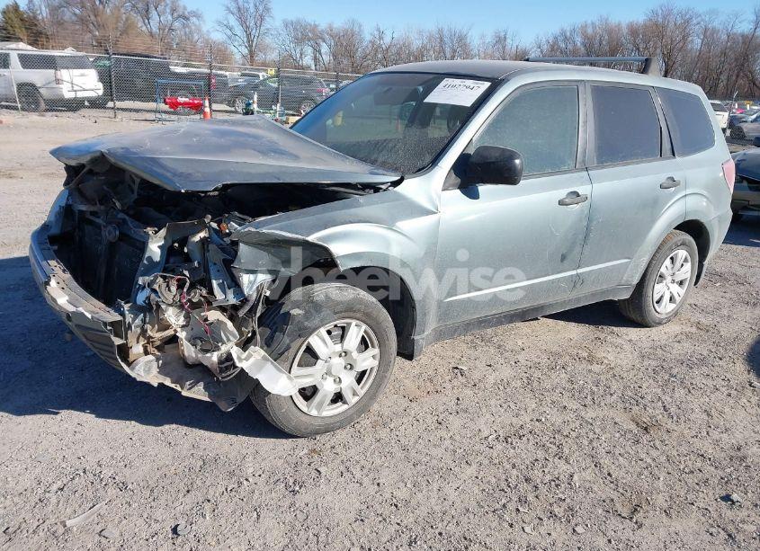 Photo 2 of 2010 Subaru Forester 2.5X (VIN JF2SH6ACXAH736834)