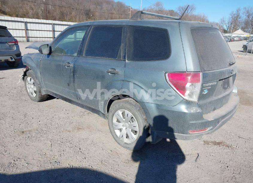 Photo 3 of 2010 Subaru Forester 2.5X (VIN JF2SH6ACXAH736834)