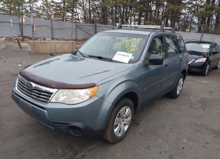 Photo 2 of 2010 Subaru Forester 2.5X (VIN JF2SH6ACXAH752953)