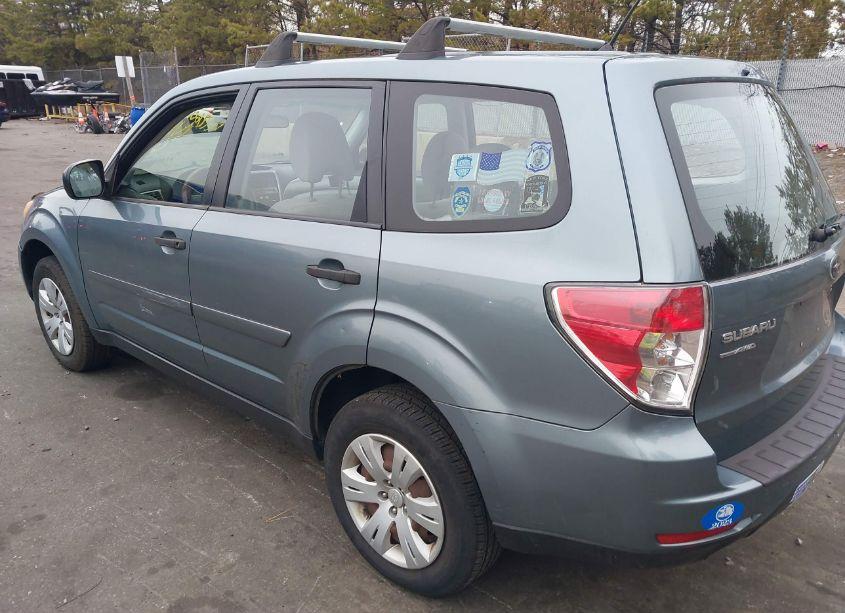 Photo 3 of 2010 Subaru Forester 2.5X (VIN JF2SH6ACXAH752953)