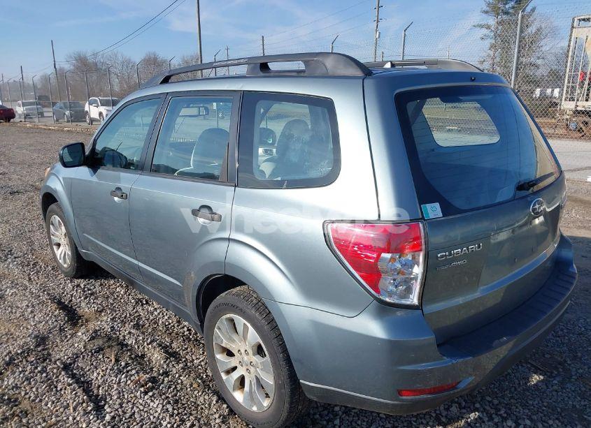 Photo 3 of 2010 Subaru Forester 2.5X (VIN JF2SH6BC0AH783028)