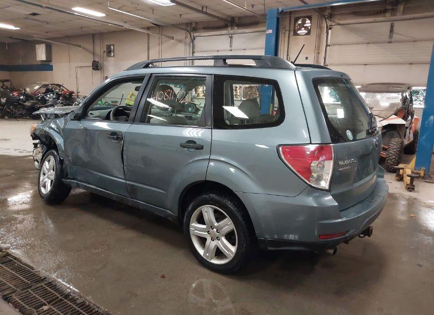Photo 3 of 2010 Subaru Forester 2.5X (VIN JF2SH6BC1AG909998)