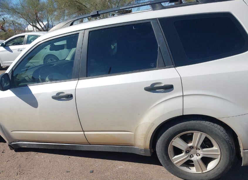Photo 14 of 2010 Subaru Forester 2.5X (VIN JF2SH6BC1AH778775)