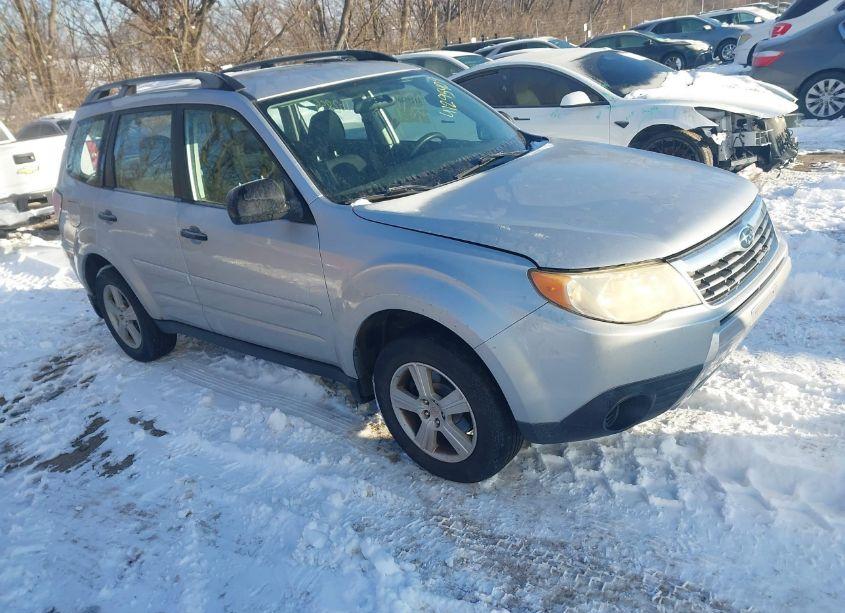 2010 Subaru Forester 2.5X (VIN JF2SH6BC1AH785564) main photo